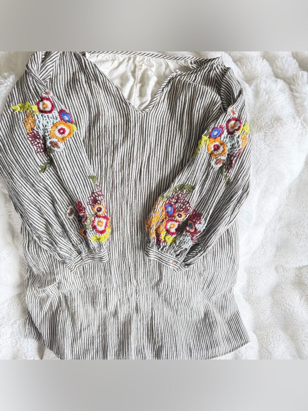 Anthropologie Feather Bone Lindsey Embroidered Boho Sz. Small